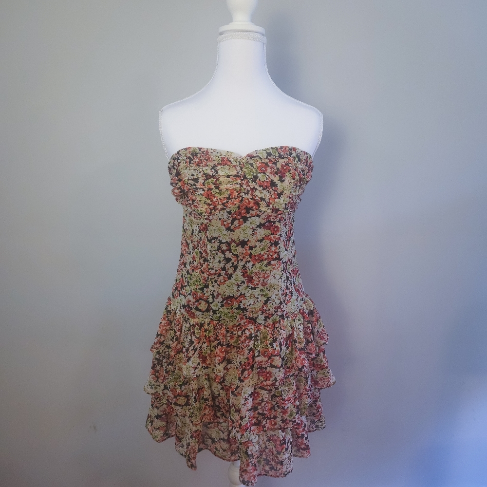 Express S strapless floral ruffle dress with sweetheart neckline - Small